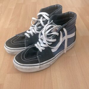 listing-status-banner